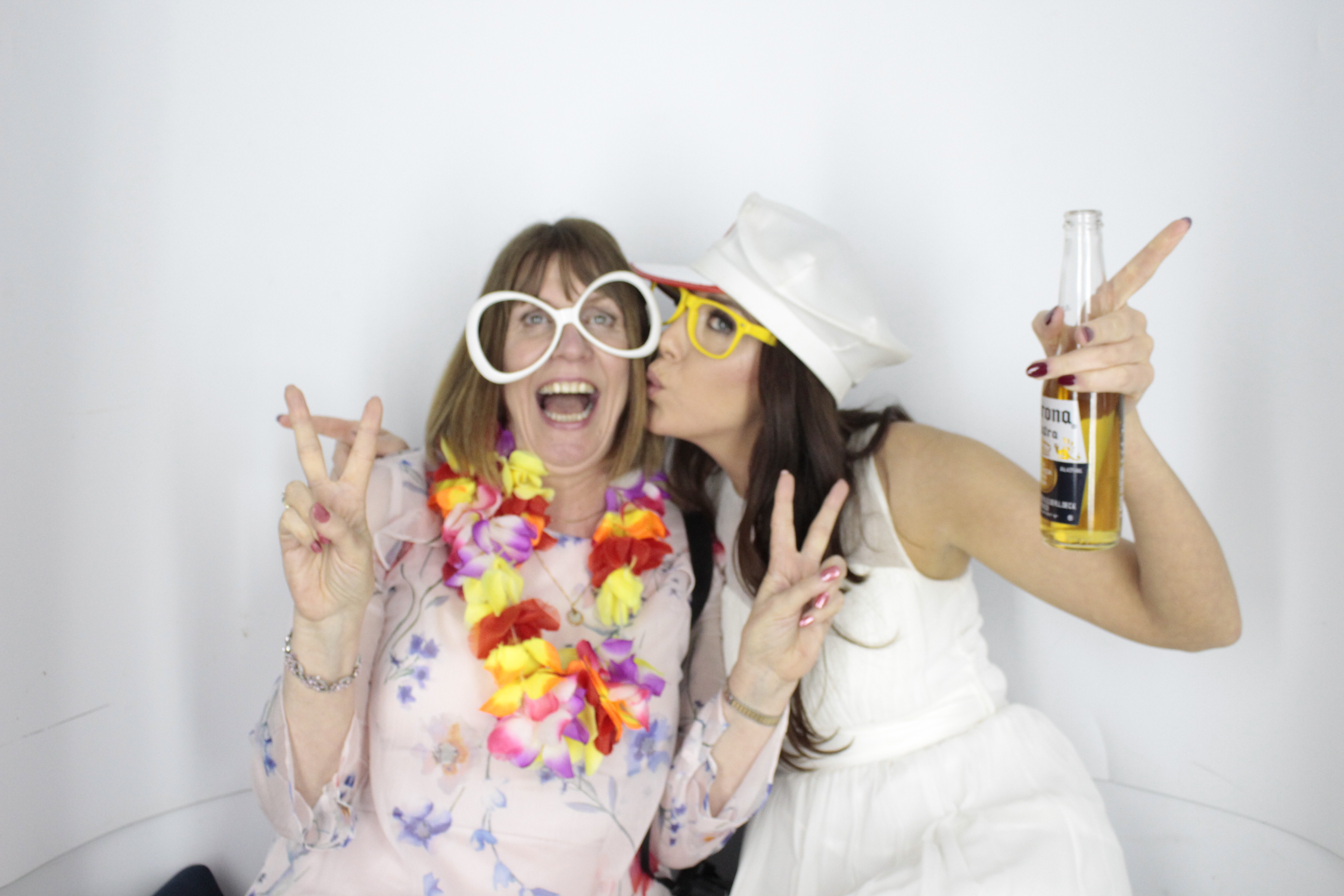 Andy & Leah's Wedding | View more photos from the event at gallery.myphotoboothexperience.co.uk/u/MyPhotoBoothExperienceLtd/Andy-Leahs-Wedding